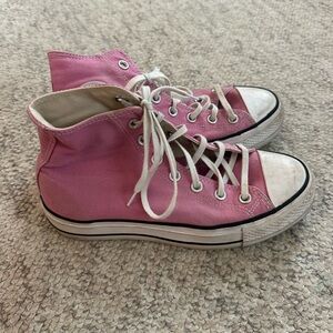 Pink platform high top Converse!